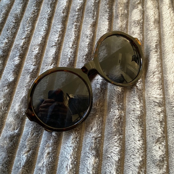 Sunglasses - Picture 2 of 2